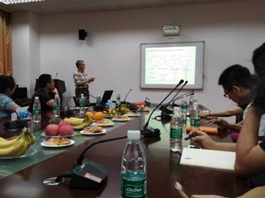 说明: C:\Users\Administrator\Desktop\2018.09.28美国西北大学Randall Q. Snurr教授来成人影院
讲学\图片1.jpg